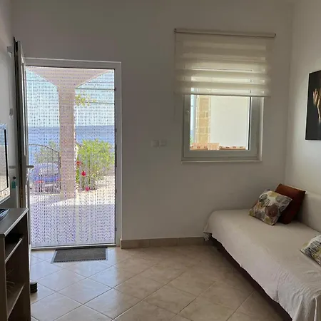 Dobrila - One Bedroom With Terrace - A1 Jelsa (Hvar)